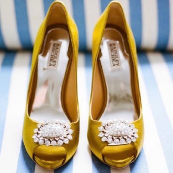 Badgley Mischka Shoes - BADGLEY MISCHKA | Lissa Satin Pumps